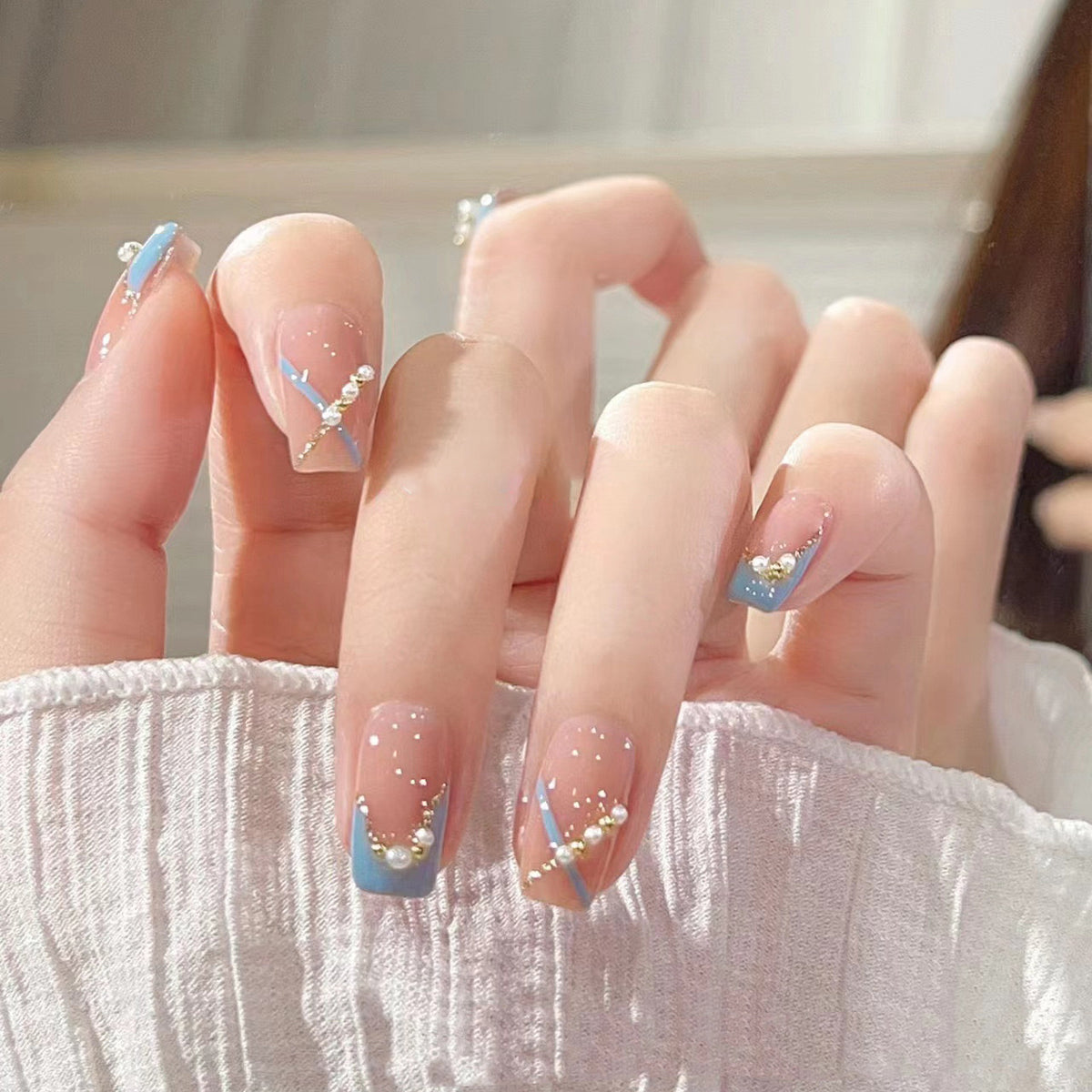 112. Blue pearl tip