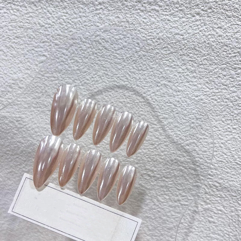 43. Eos